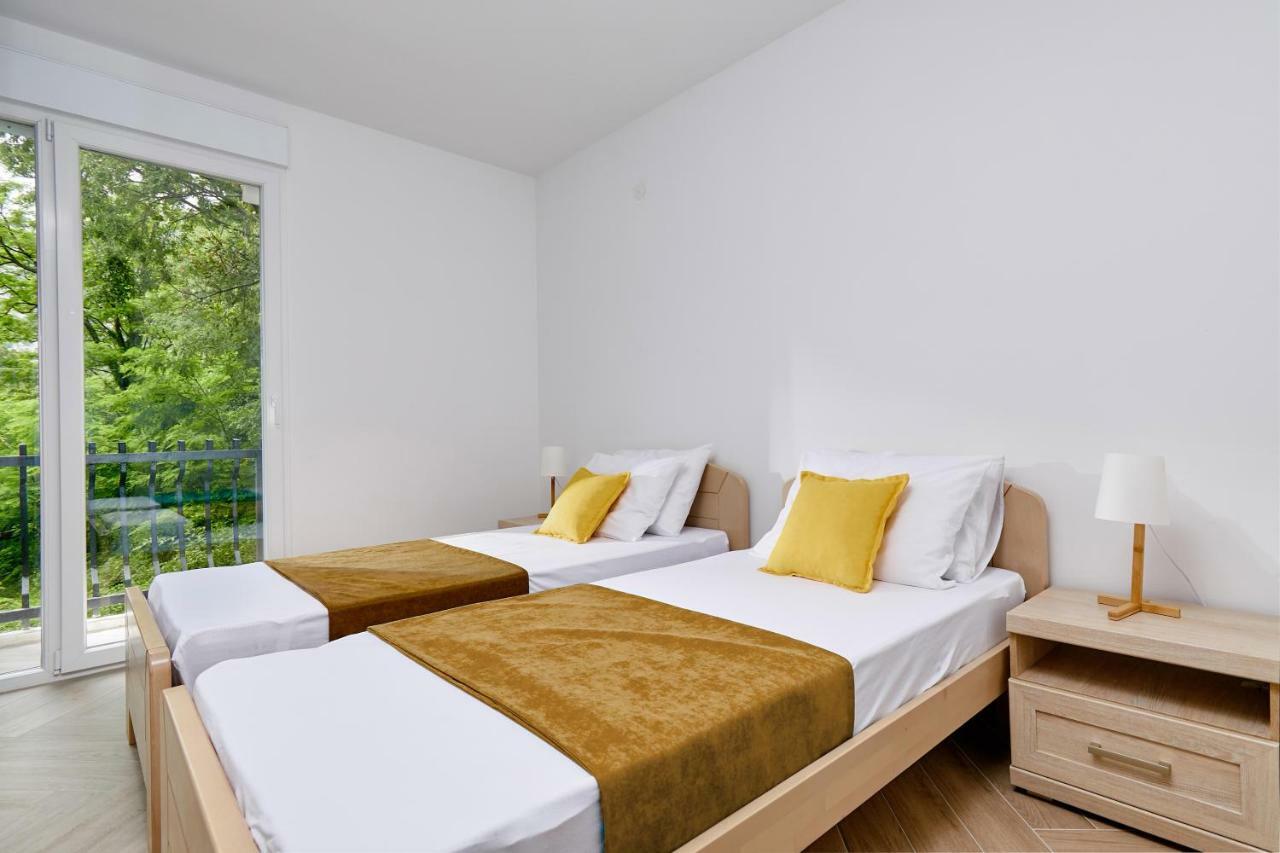 Mosaic Apartment Risan Exterior photo
